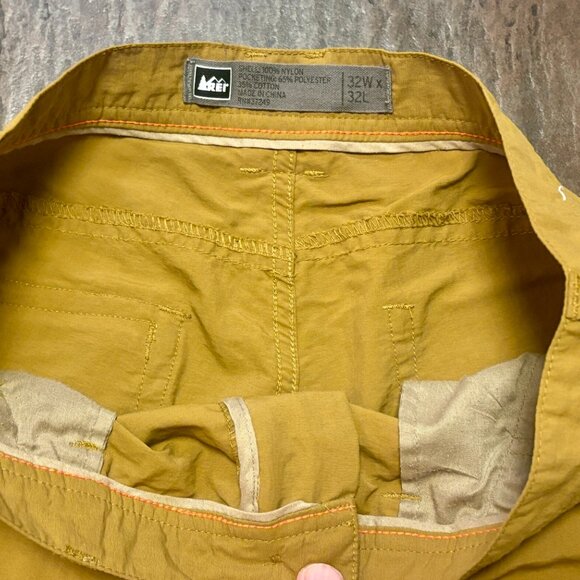 ~~REI Pants Mens Size 32X32 Brown 100% Nylon Cargo Lightweight Outdoor Hiking  * - Picture 3 of 5